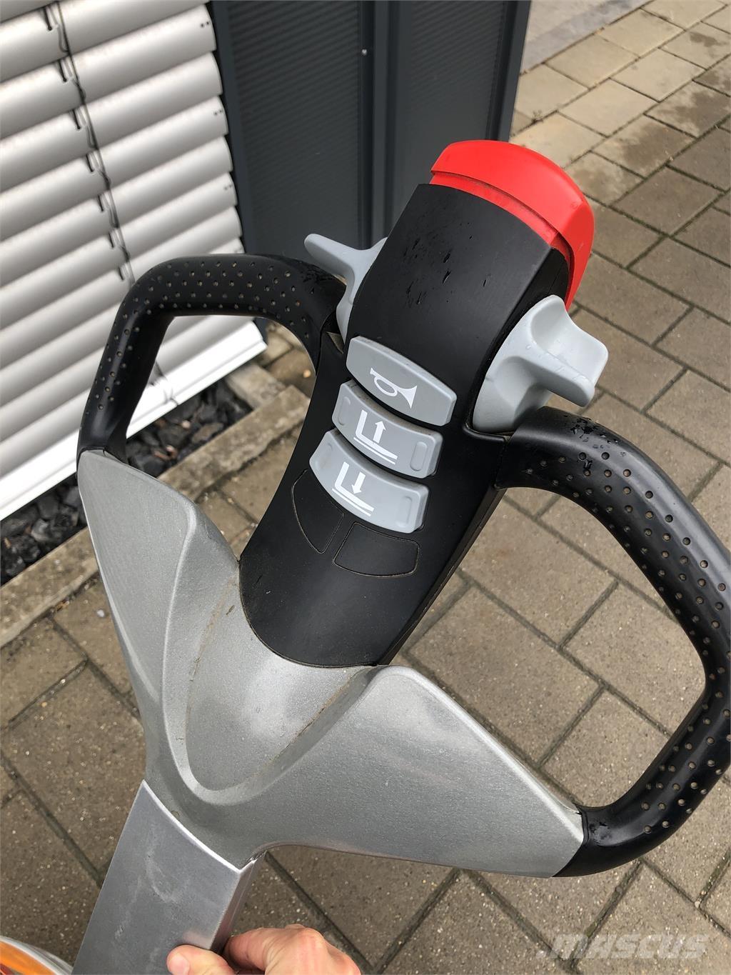 Still EXU16 Ručni električni viličar