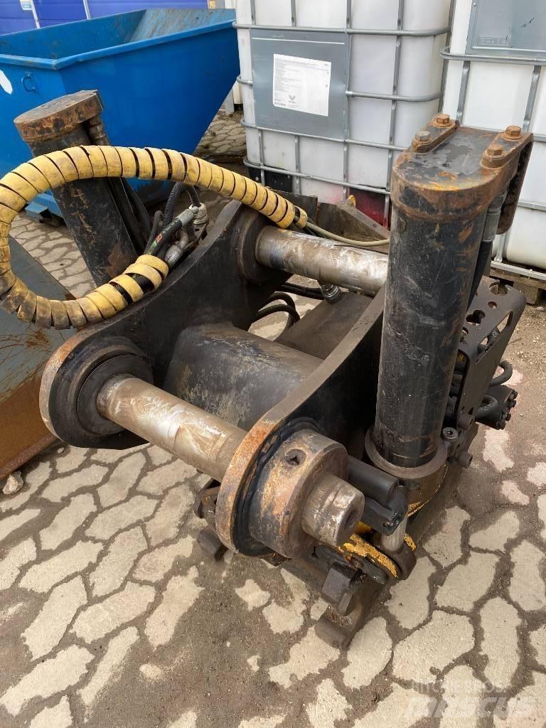 Engcon EC20 SS9 Kašike / Korpe