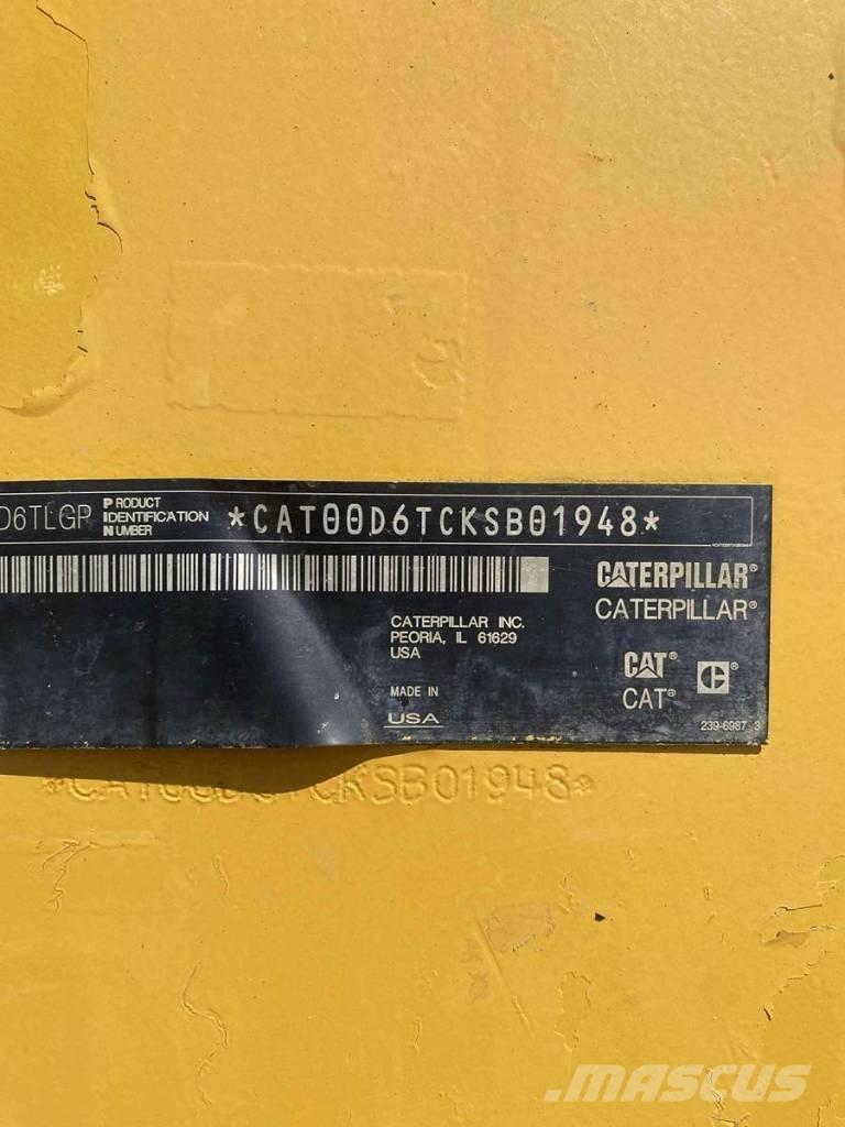 CAT D 6 T LGP Buldožeri gusjeničari