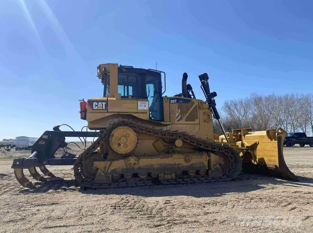 CAT D 6 T LGP Buldožeri gusjeničari