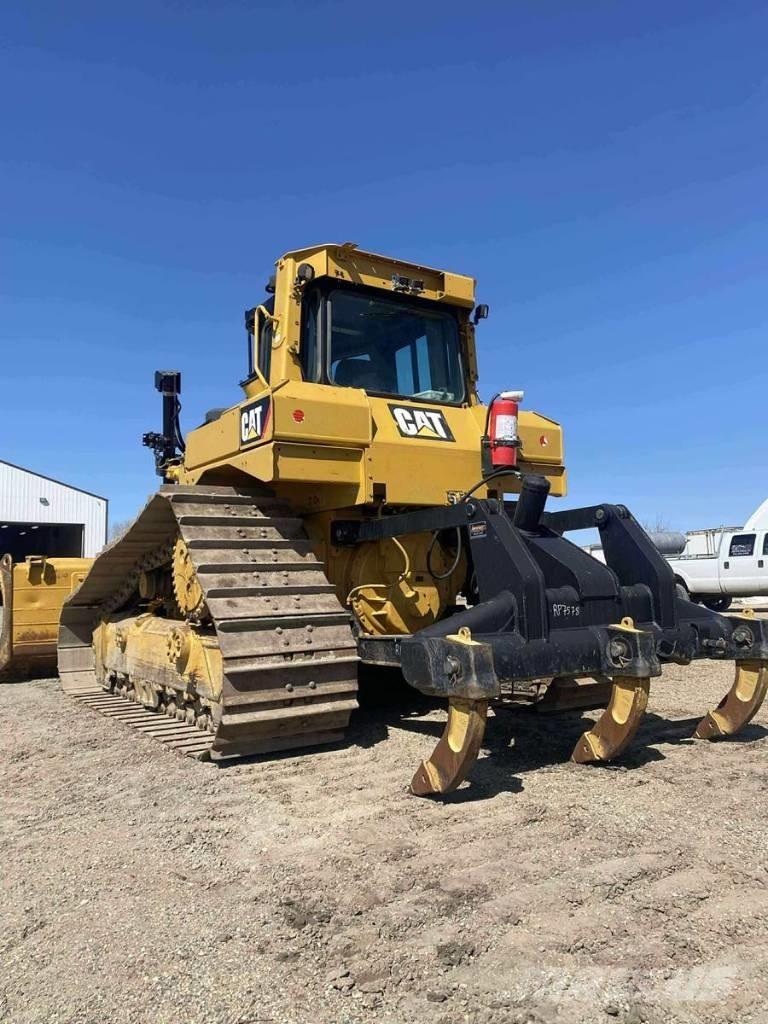 CAT D 6 T LGP Buldožeri gusjeničari