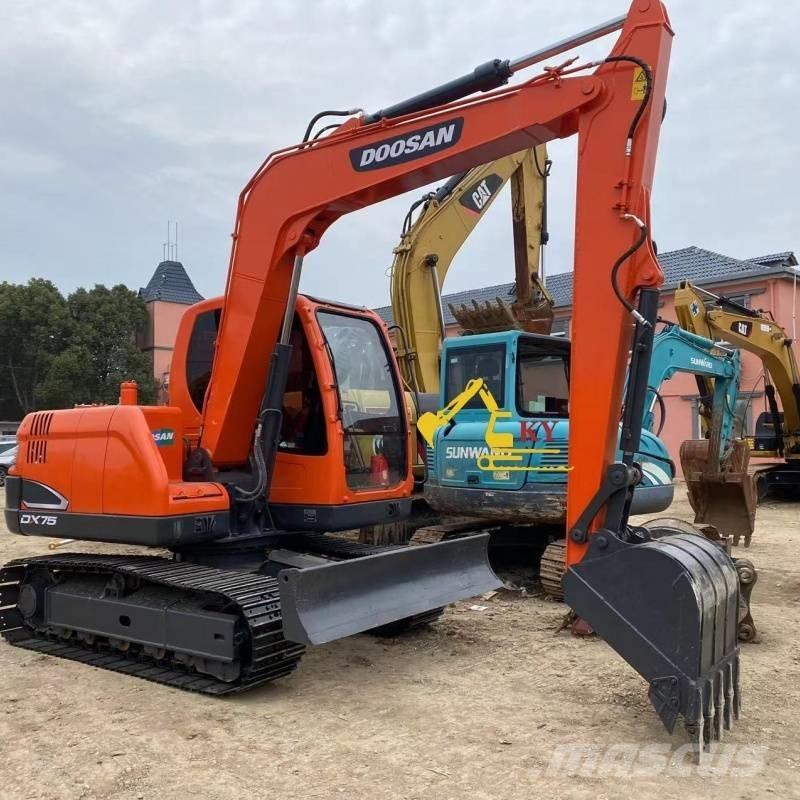 Doosan DX 75-9 Bageri gusjeničari
