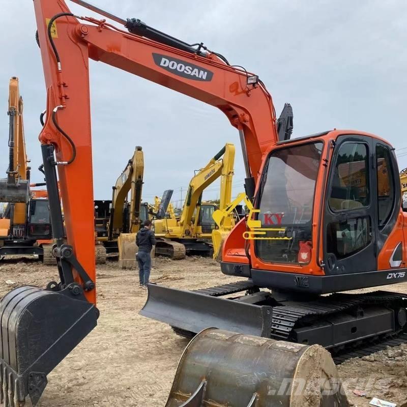 Doosan DX 75-9 Bageri gusjeničari