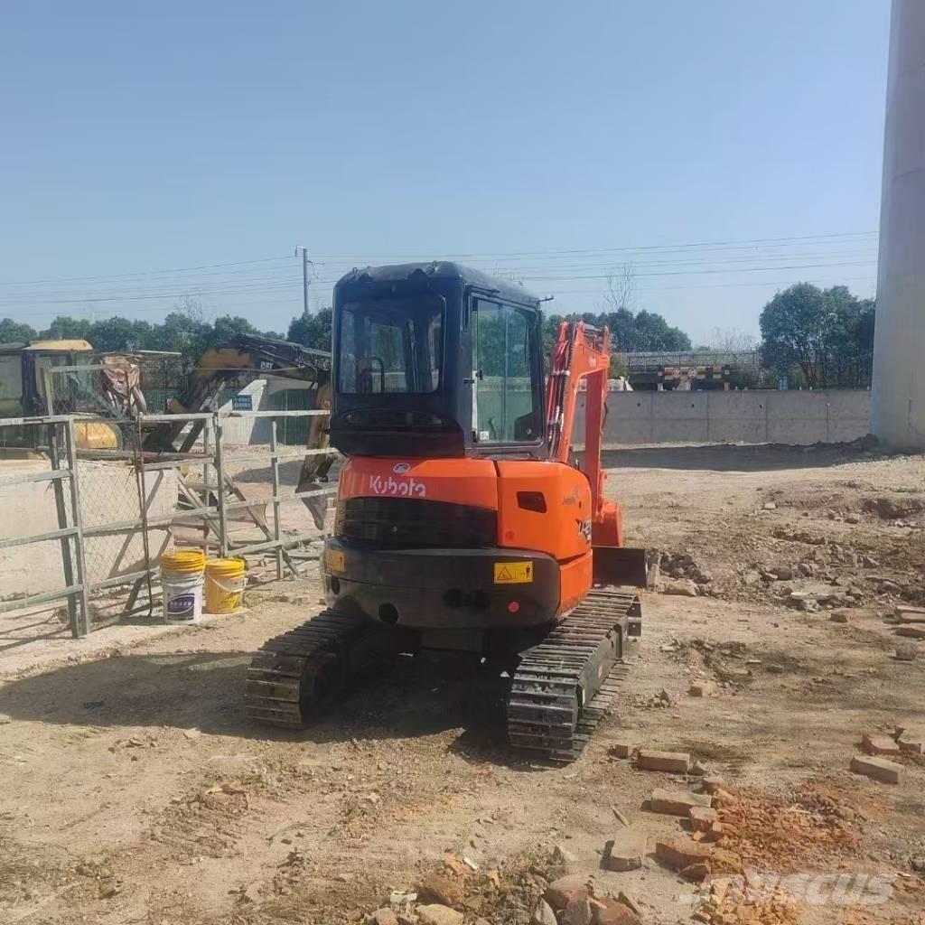 Kubota U 27 Mini bageri <7t