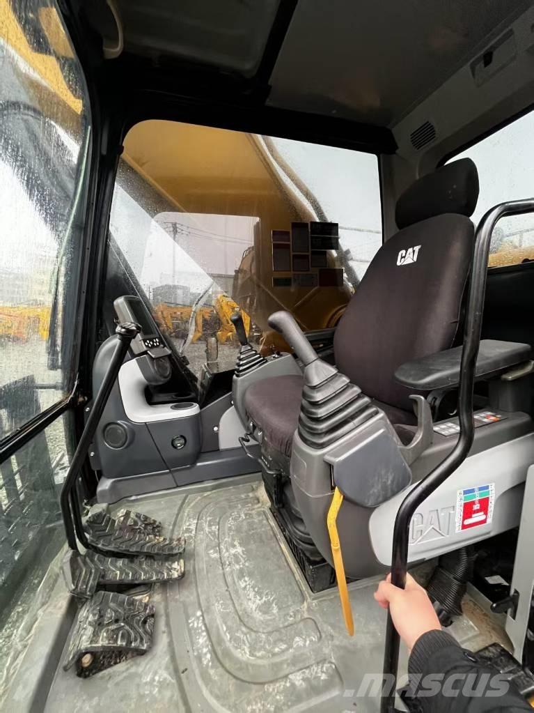 CAT 349 D2 Bageri gusjeničari