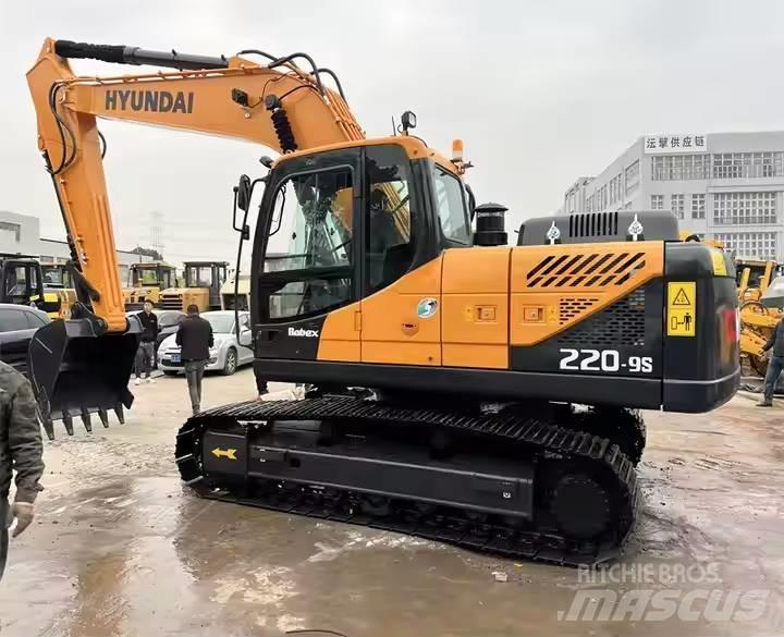 Hyundai R220-9S Bageri gusjeničari
