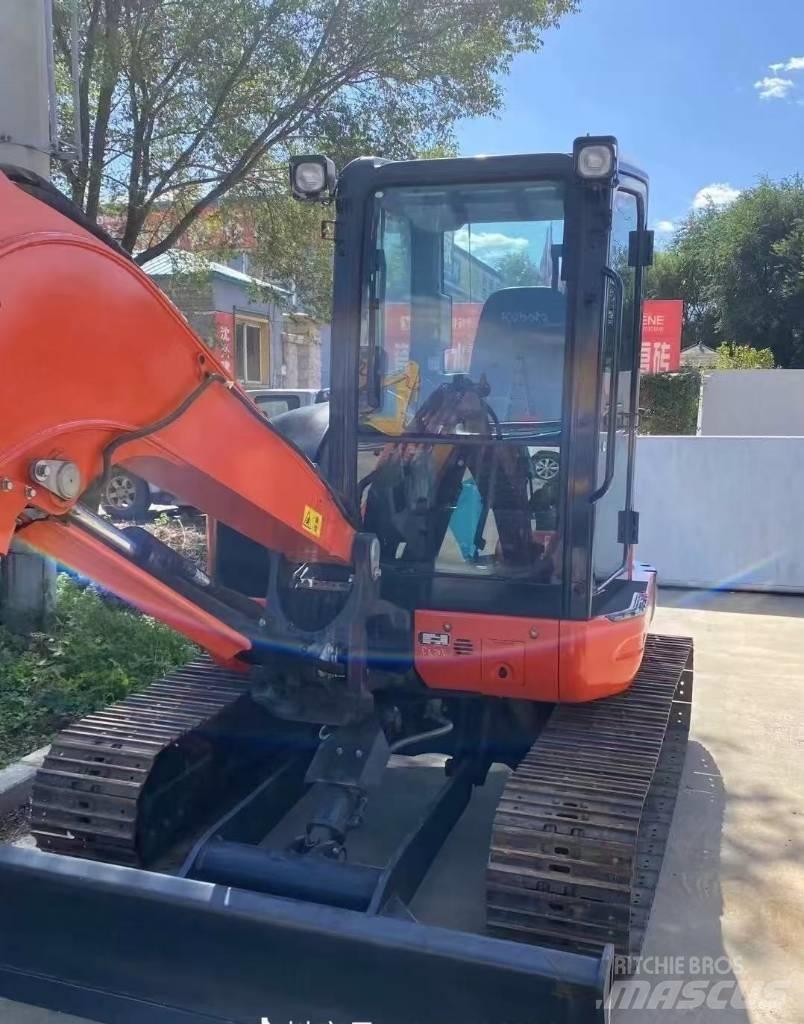 Kubota 163 Bageri gusjeničari