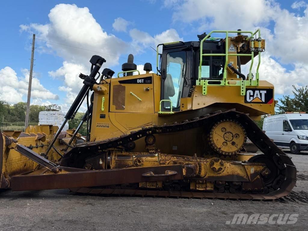 CAT D 6 T LGP Buldožeri gusjeničari