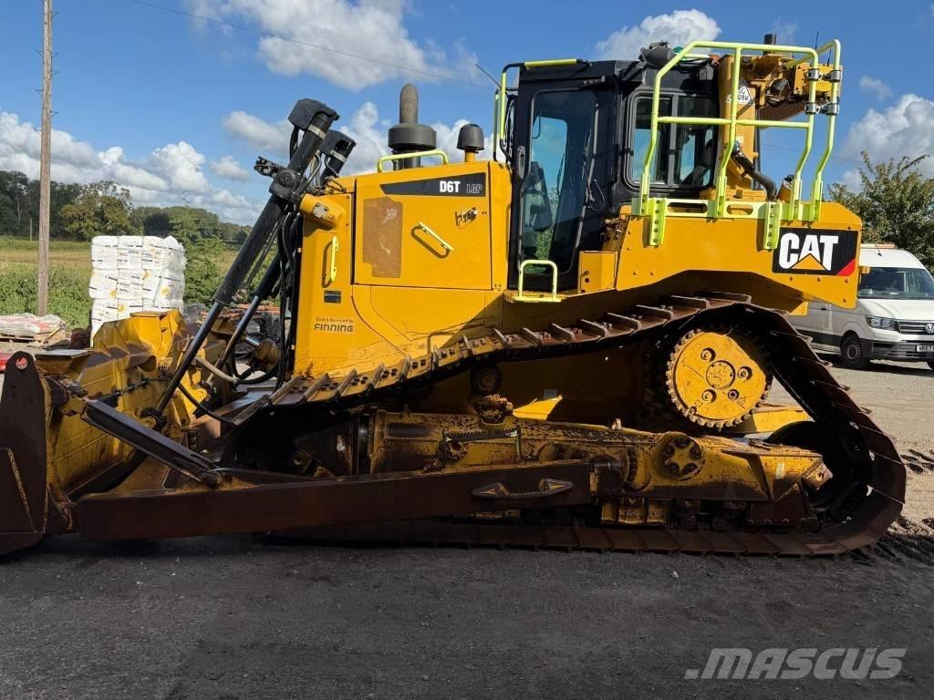 CAT D 6 T LGP Buldožeri gusjeničari