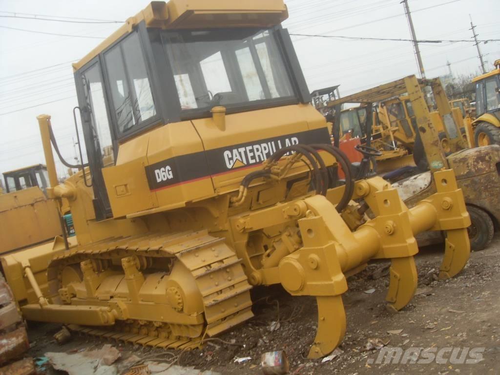 CAT D 6 G Buldožeri gusjeničari