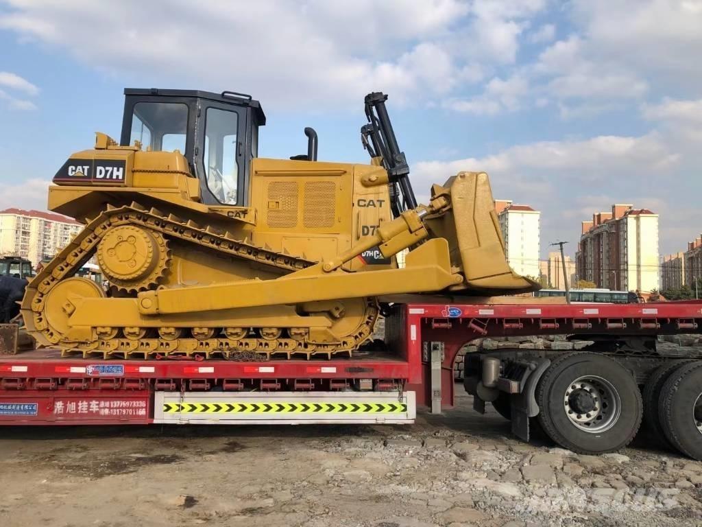 CAT D 7 H Buldožeri gusjeničari