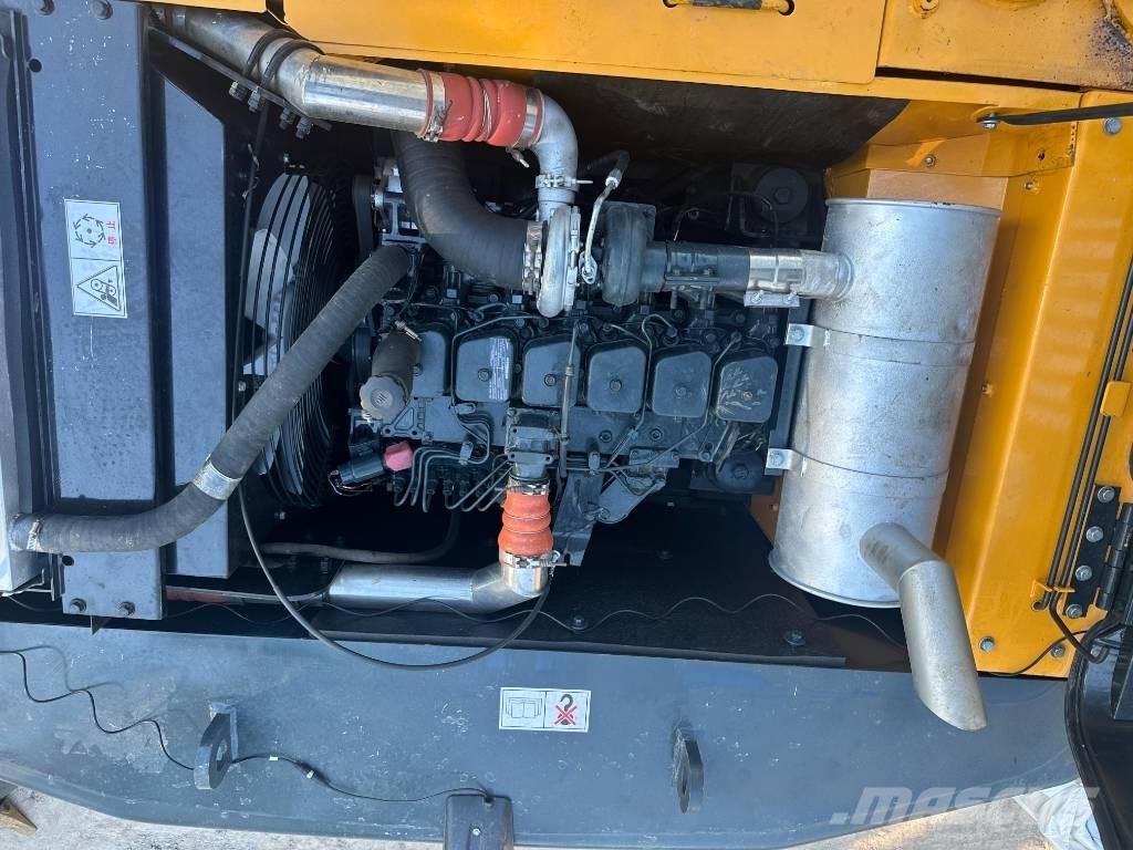 Hyundai HX 220 Bageri gusjeničari