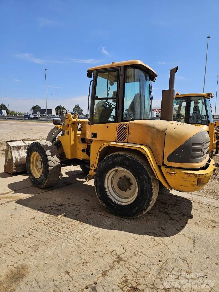 Volvo L 40 Utovarivači na kotačima