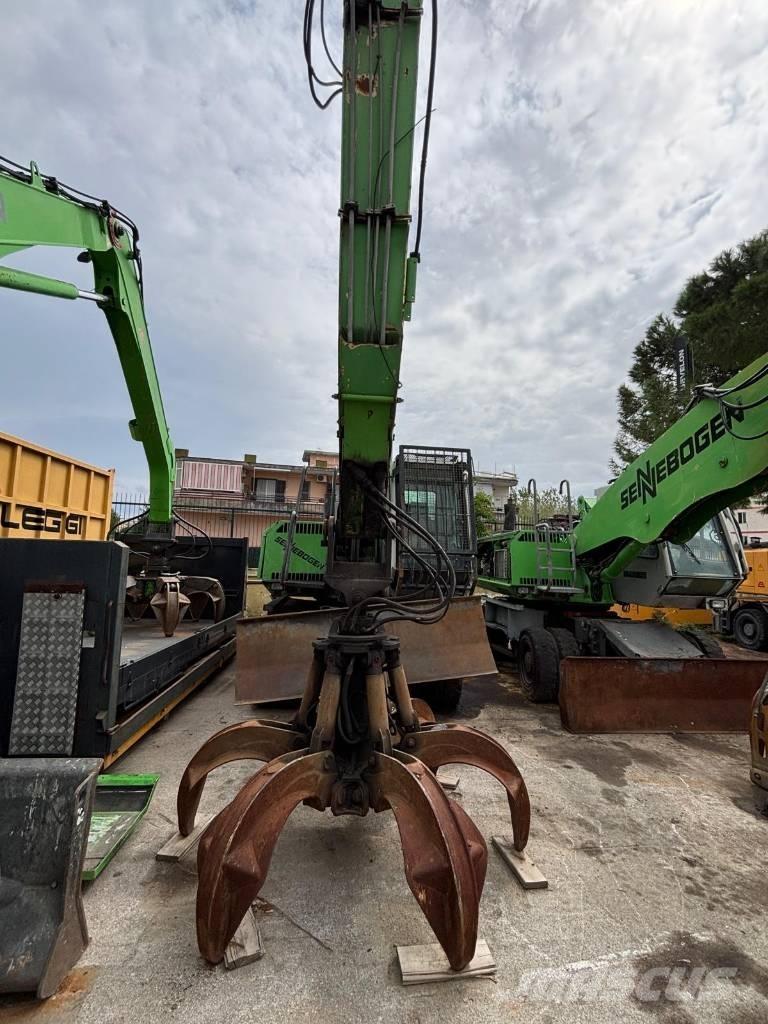 Sennebogen 818 Bageri za manipuliranje materijalom / otpadom