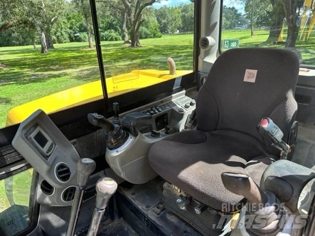 JCB 85 Z-1 Bageri gusjeničari