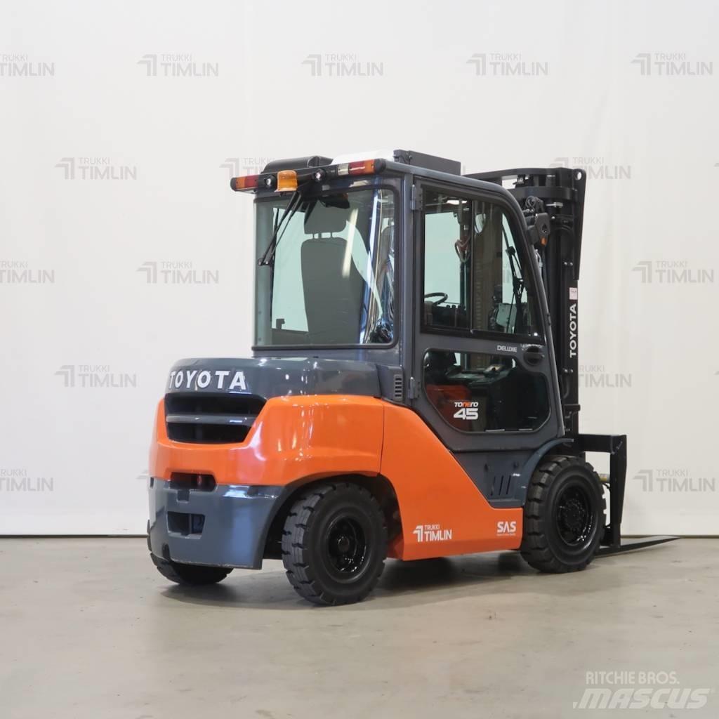 Toyota 40-8FD40N Dizelski viličari