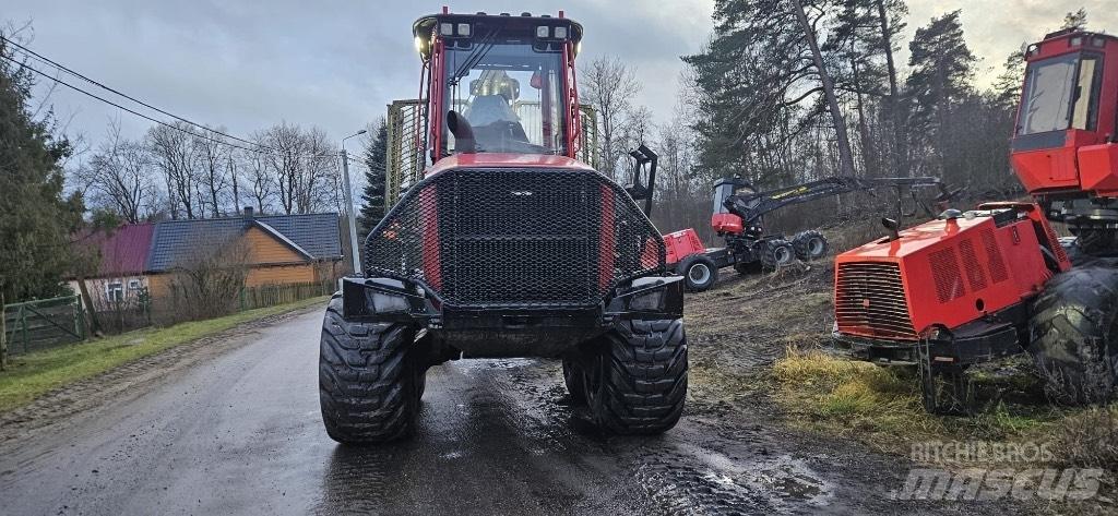 Komatsu 855 Forvarderi