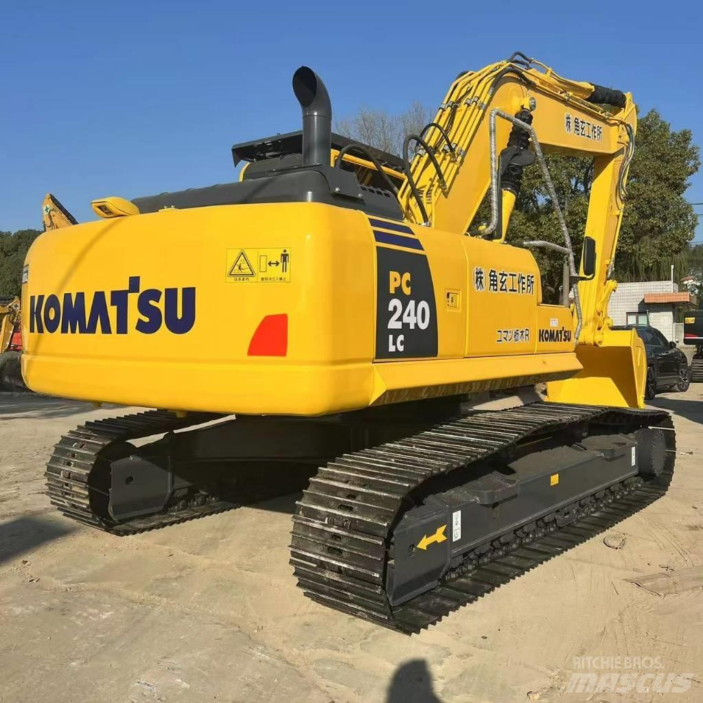Komatsu PC240LC-8 Mini bageri <7t