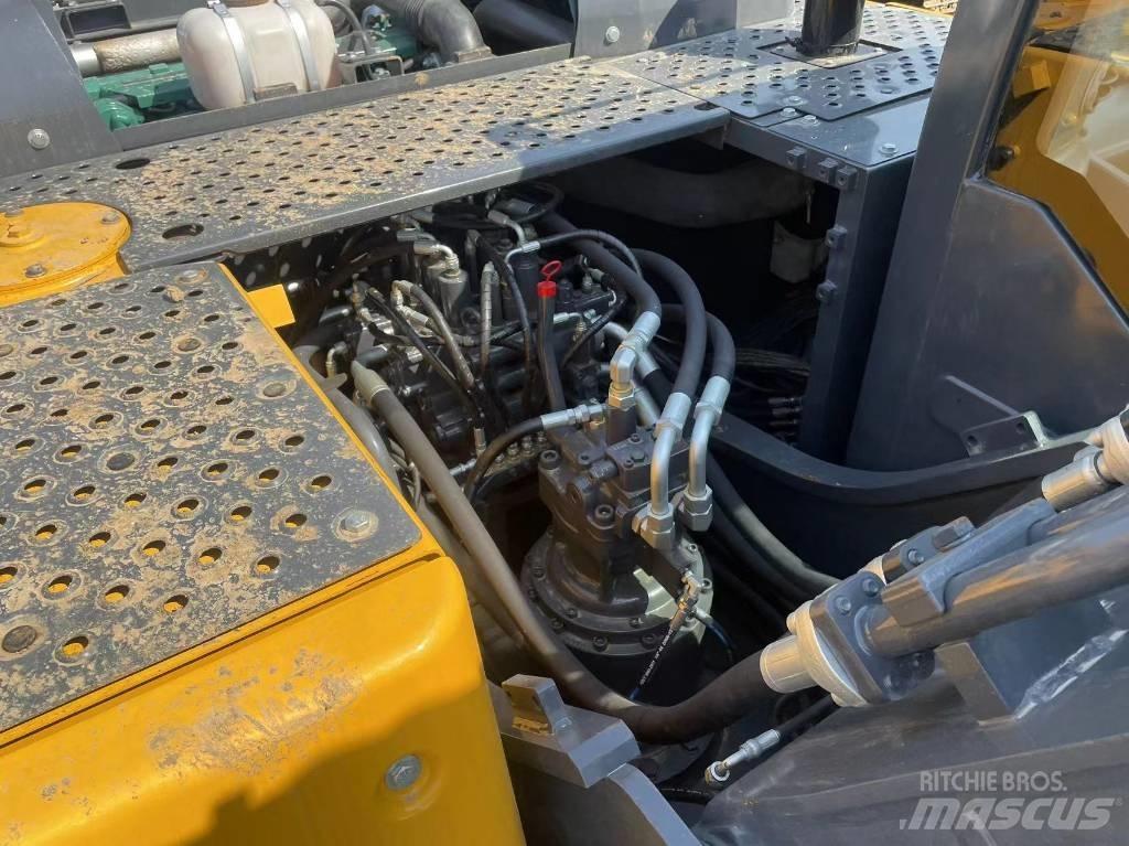 Volvo EC 220 Bageri gusjeničari