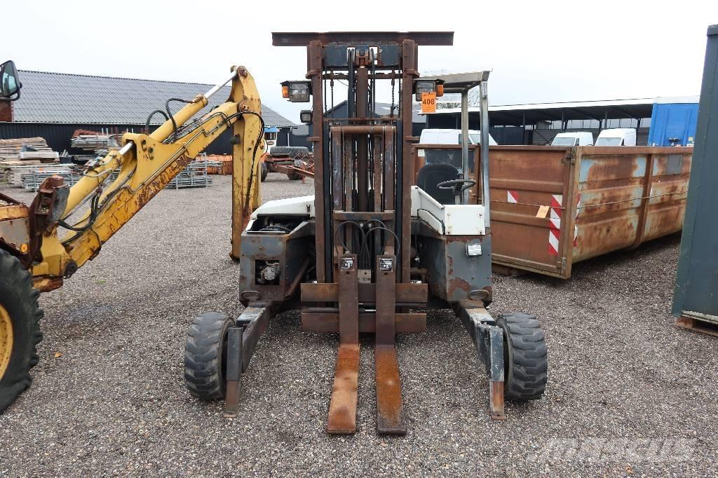 TCM TKL 3 x 3-M Mobilni viličari