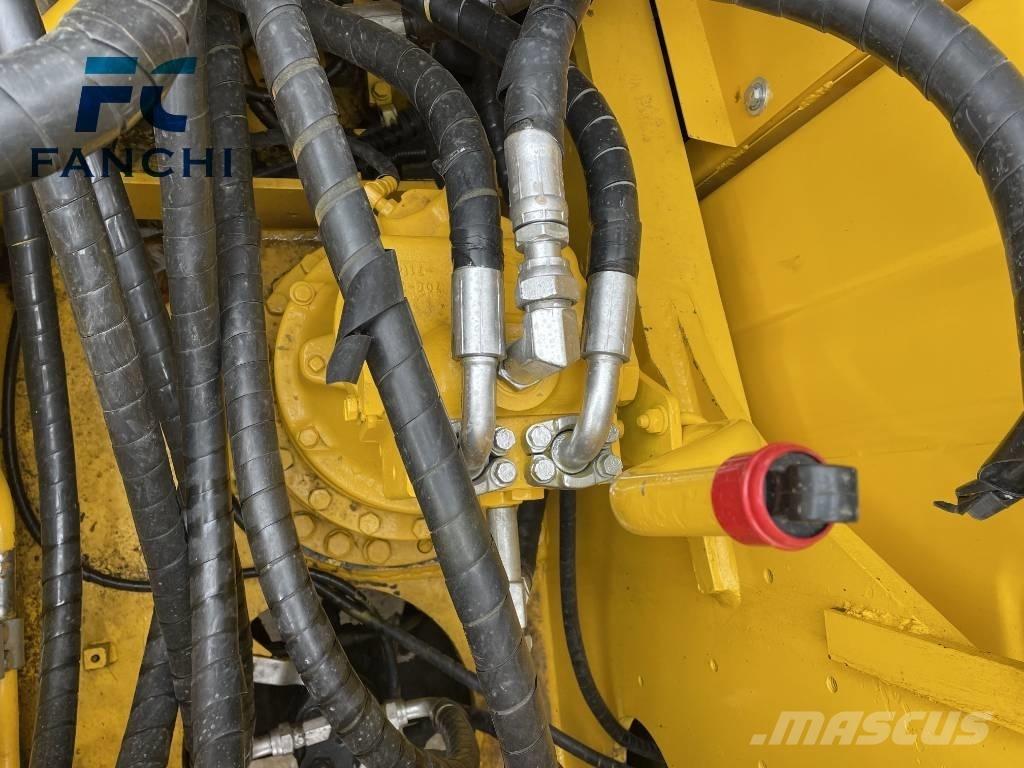 Komatsu PC210 Bageri gusjeničari