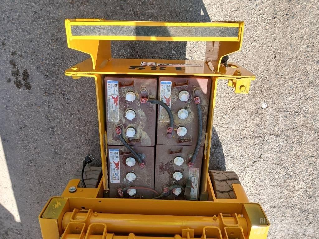 Haulotte Compact 8 Škaraste platforme
