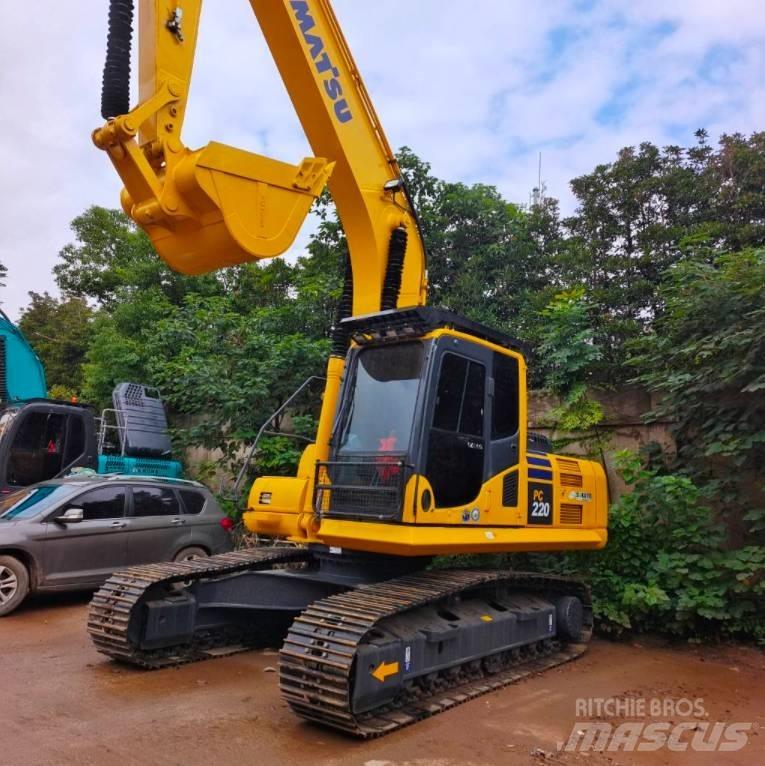 Komatsu PC 220-7 Bageri gusjeničari
