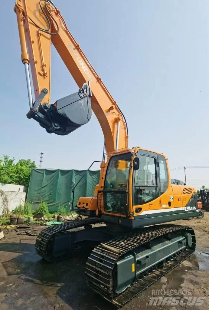 Hyundai R220LC-9 Bageri gusjeničari