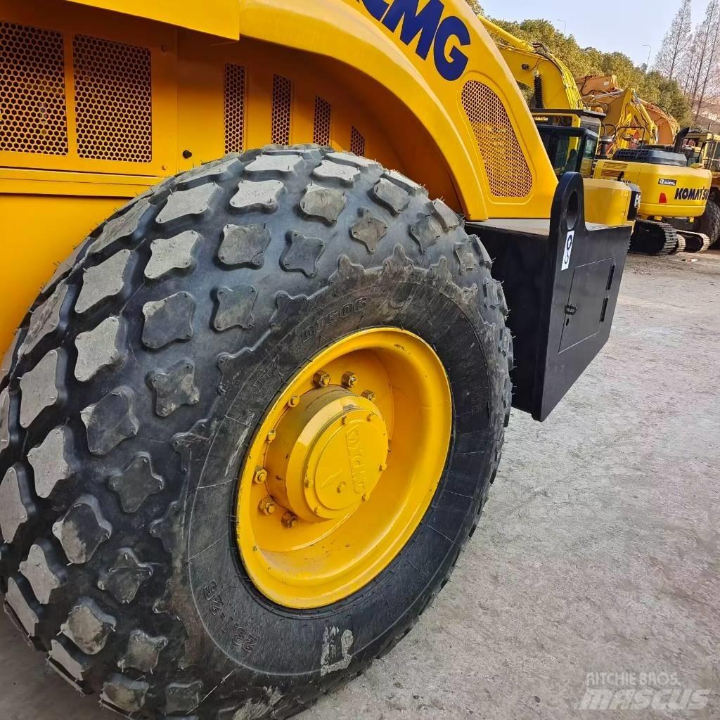 XCMG XS 142 J Valjci sa jednim bubnjem