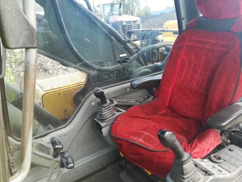 Volvo EC 290 B LC Bageri gusjeničari
