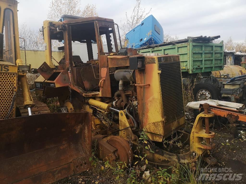 CAT D 5 M XL Buldožeri gusjeničari