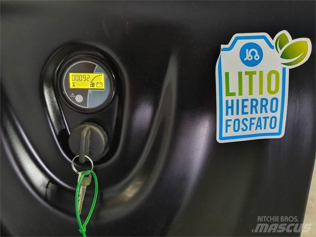  EPS14 Ručni električni viličar