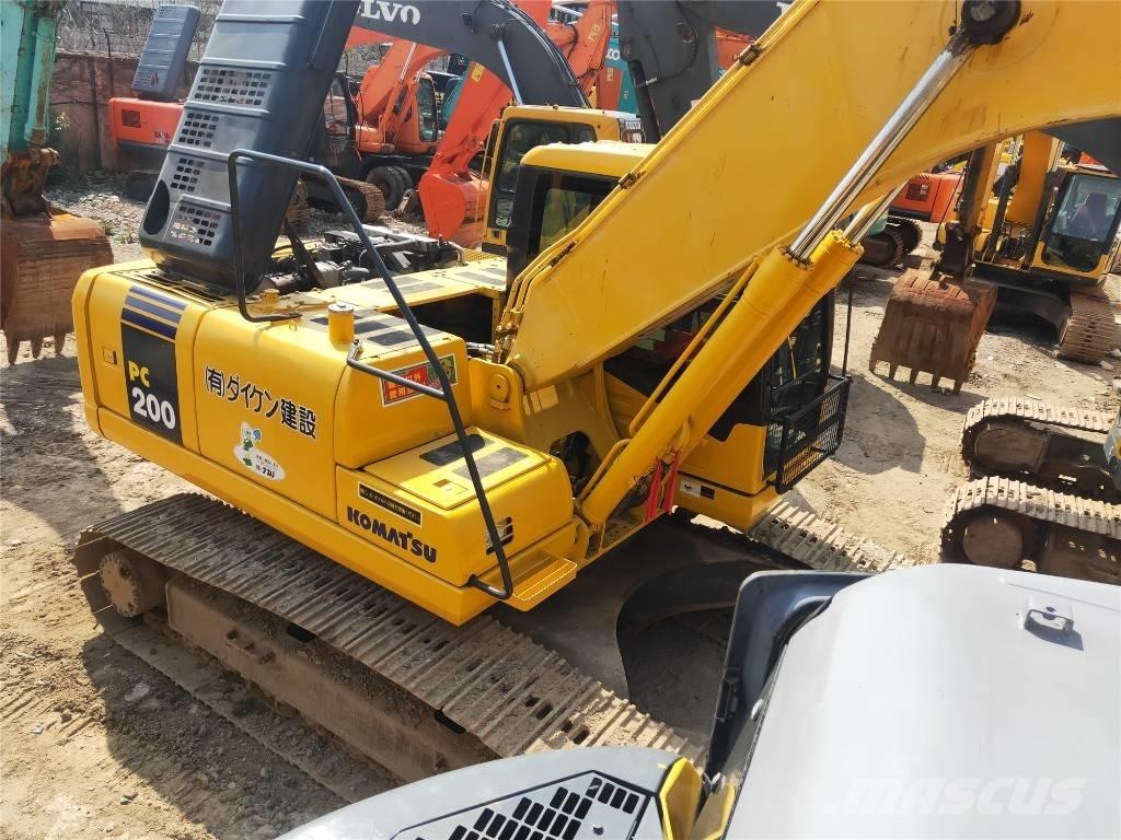 Komatsu PC200-7 Bageri gusjeničari