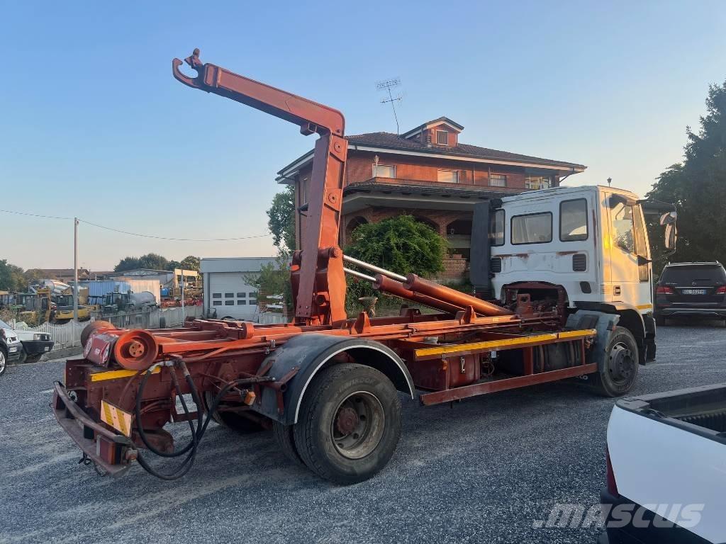 Iveco 150E 23 Sanduk kamioni