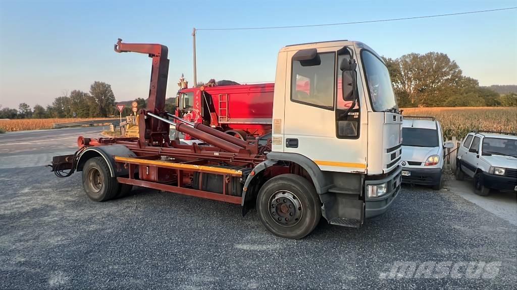 Iveco 150E 23 Sanduk kamioni