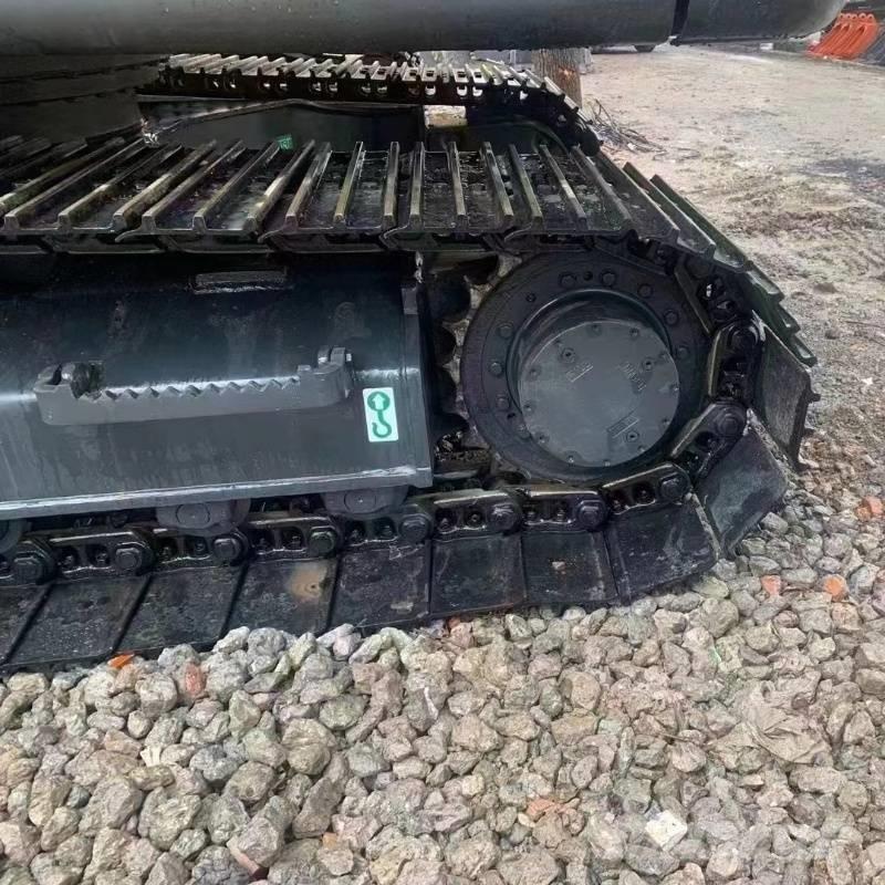 Volvo EC 140 Bageri gusjeničari