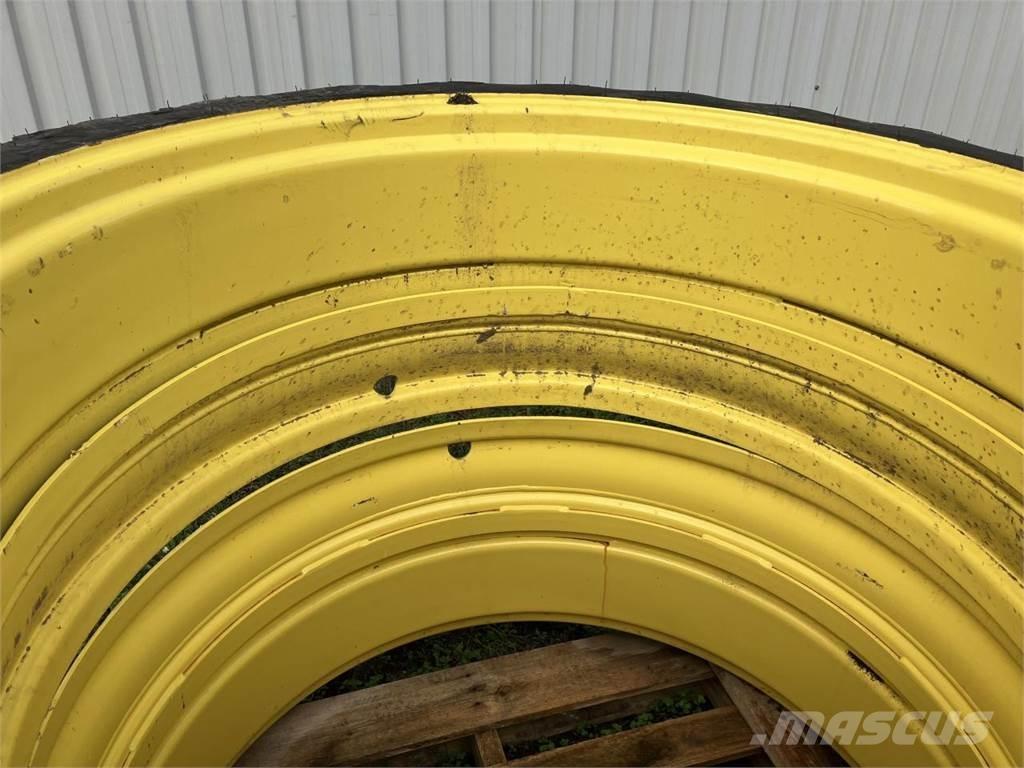 Taurus 270/95R44 Gume, kotači i naplatci