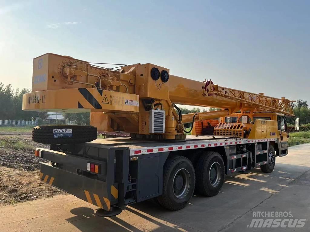 XCMG QY25K-II Utovorne dizalice, vitla i dizala za materijal