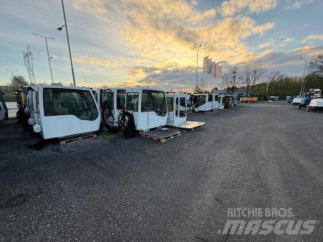 Liebherr USED CAB Kabine i unutrašnjost