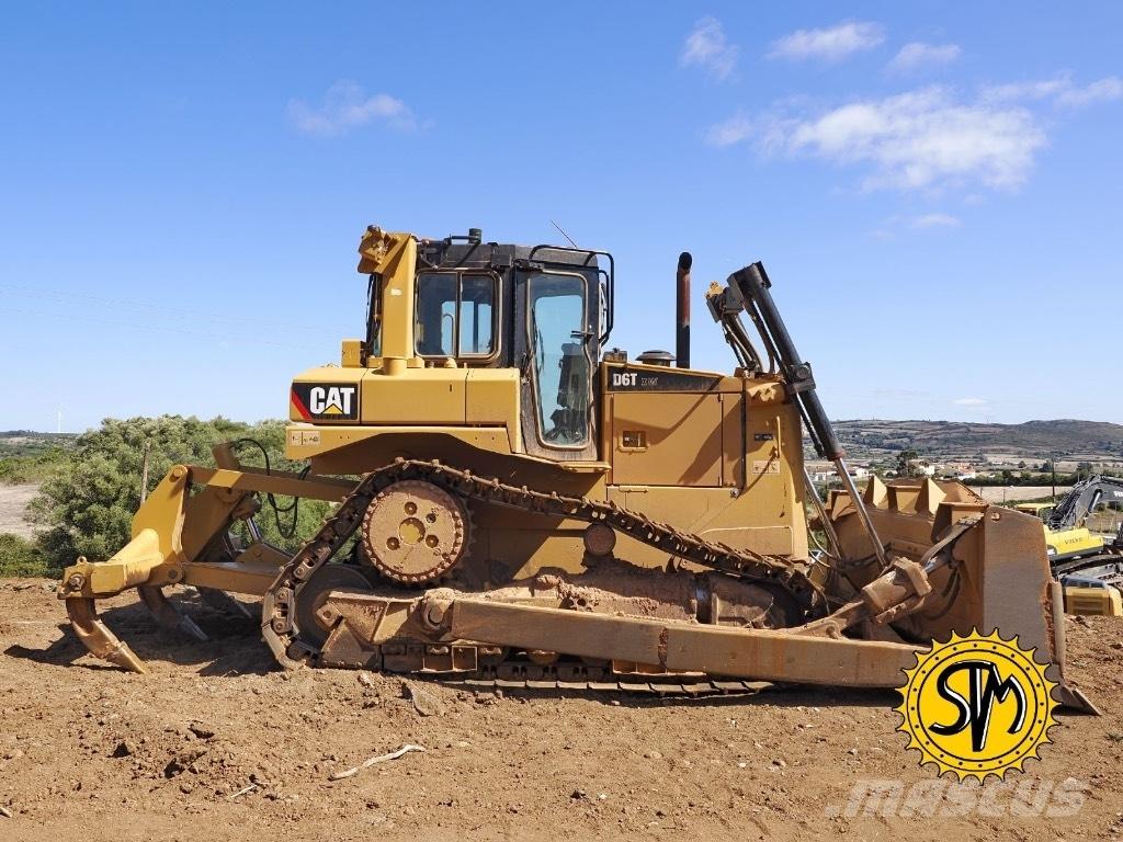 CAT D 6 T XW Buldožeri gusjeničari