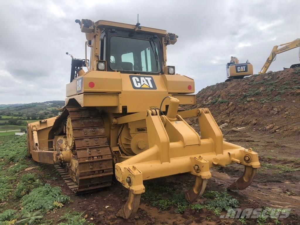 CAT D 6 T XW Buldožeri gusjeničari