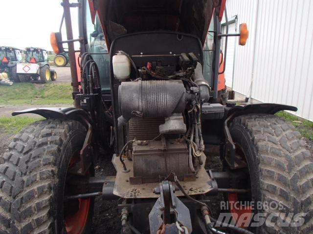Kubota M 110 GX Traktori