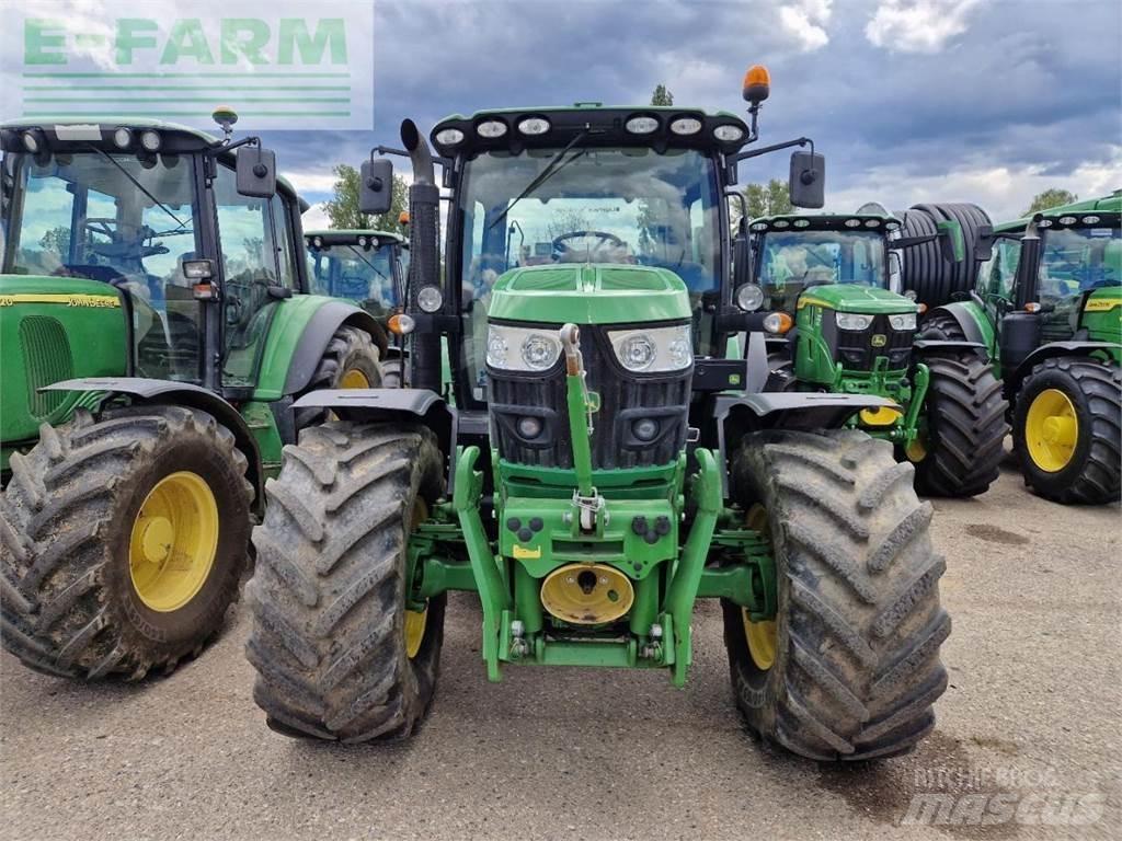 John Deere 6125R Traktori