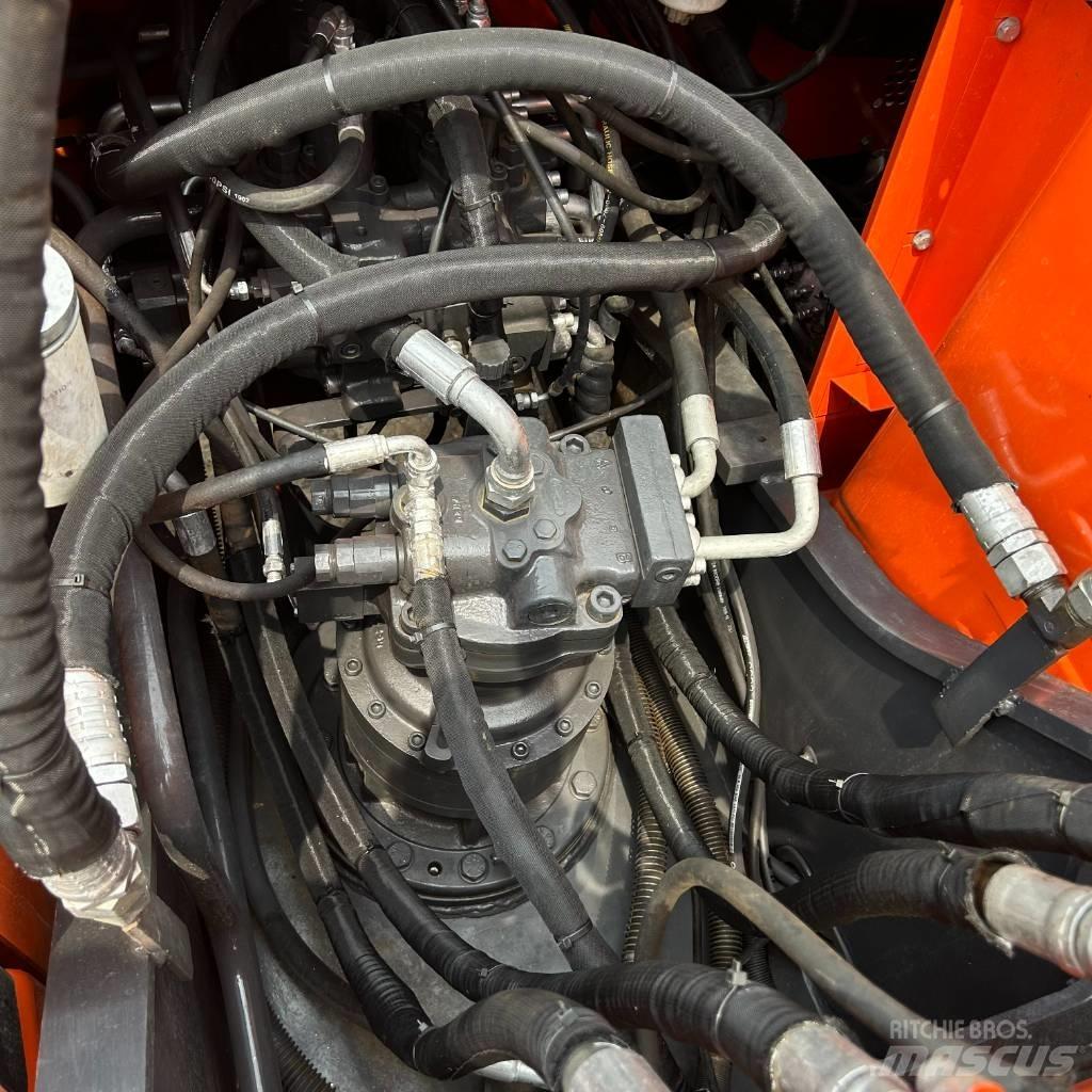 Doosan DX 225 LC Bageri gusjeničari