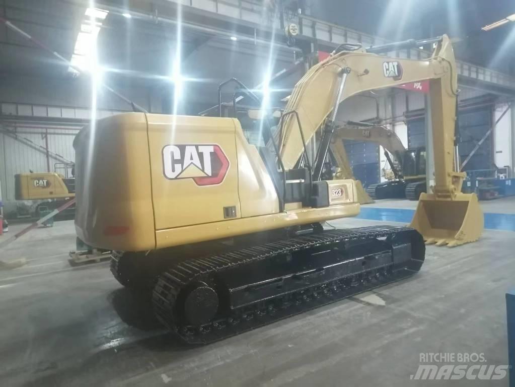 CAT 323 Bageri gusjeničari