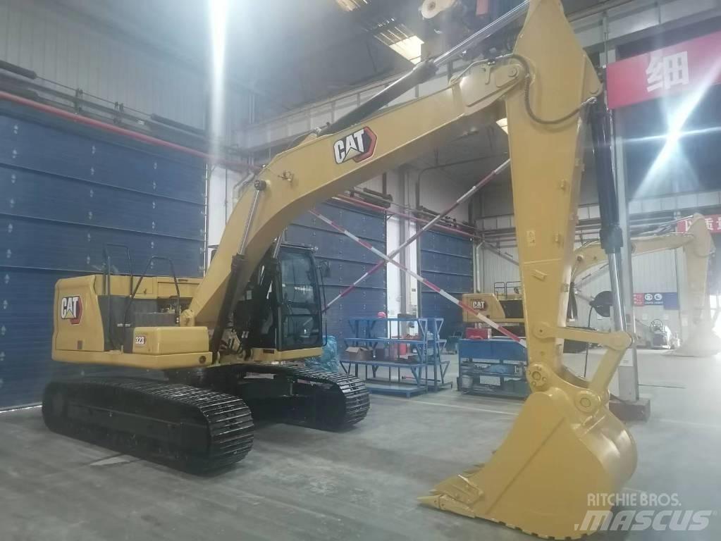 CAT 323 Bageri gusjeničari