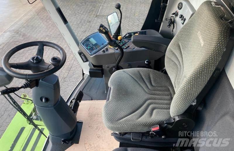CLAAS AVERO 240 Kombajni