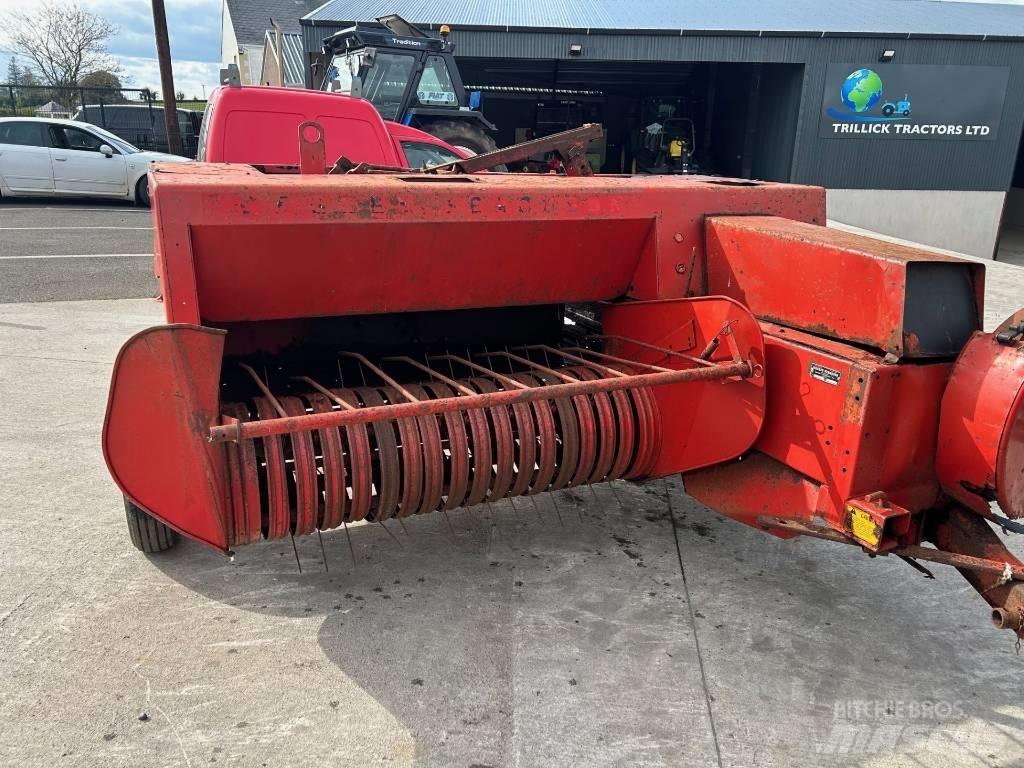 Massey Ferguson 120 Balirke za kockaste bale