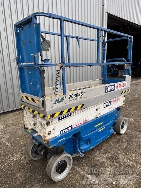 JLG 2030 ES Škaraste platforme