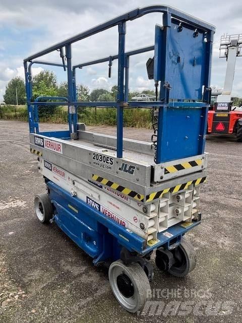 JLG 2030 ES Škaraste platforme